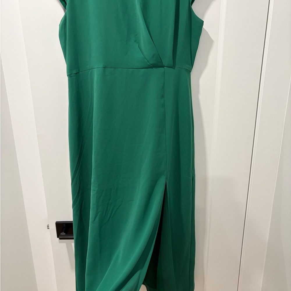 RW&CO. Emerald Green Cap-Sleeve Midi Dress - Picture 2 of 4